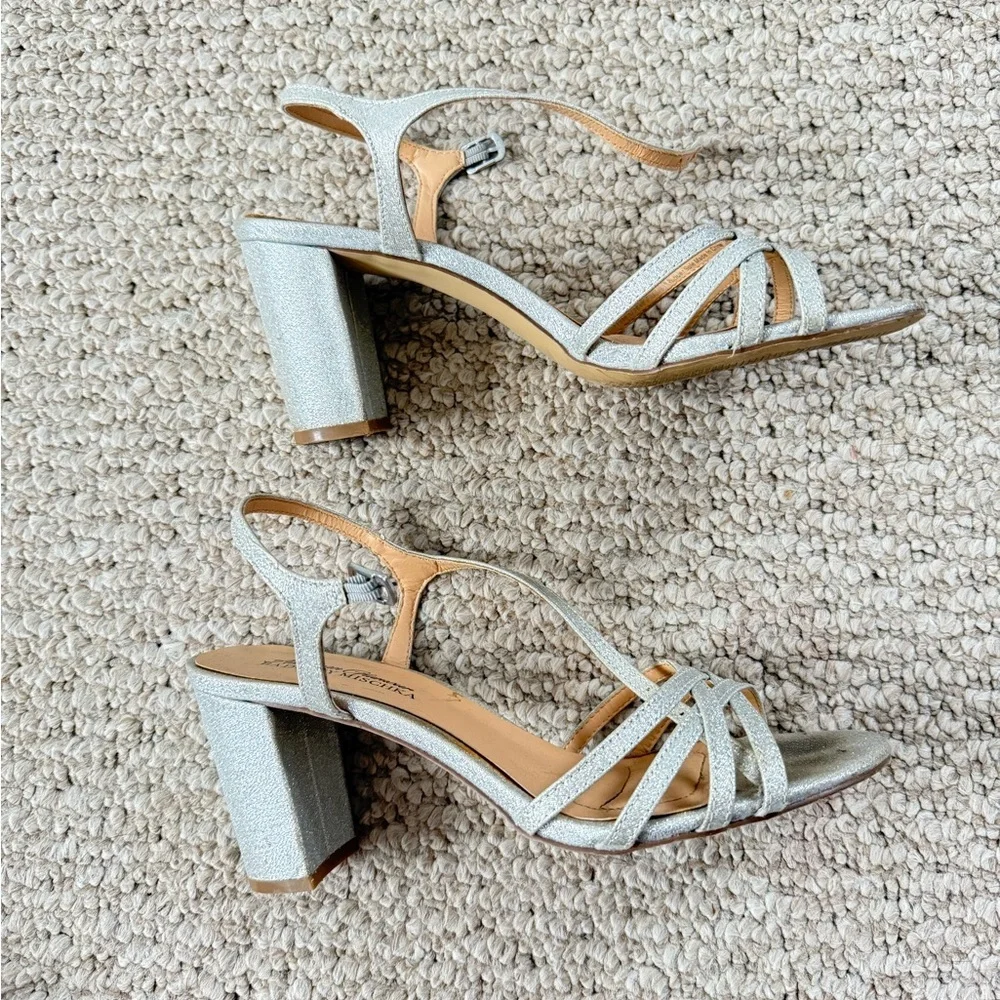 Badgley Mischka Silver Glitter Heels - Picture 2 of 6